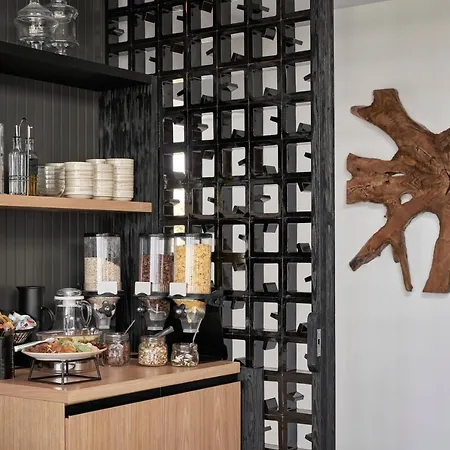 Loizos Stylish Residences Aparthotel 3*