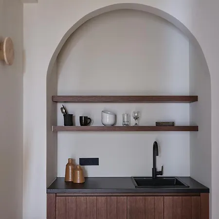 Loizos Stylish Residences 3*