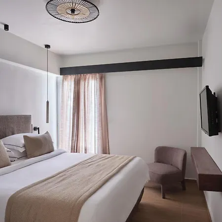 Loizos Stylish Residences Aparthotel Fira (Santorini)