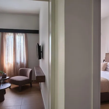 Loizos Stylish Residences Fira (Santorini)