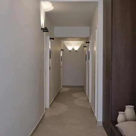 Loizos Stylish Residences Aparthotel 3*