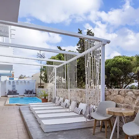 Loizos Stylish Residences
