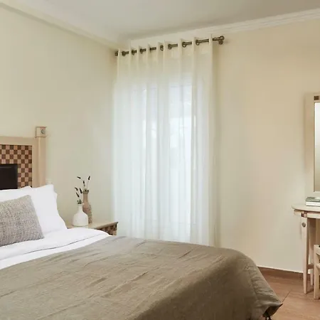 Loizos Stylish Residences Aparthotel 3*