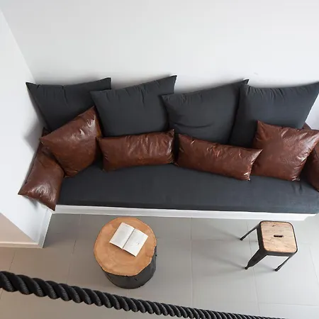 Loizos Stylish Residences Aparthotel 3*